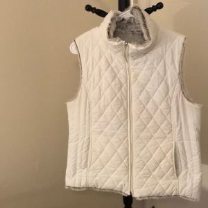White quilted and fur reversible vest